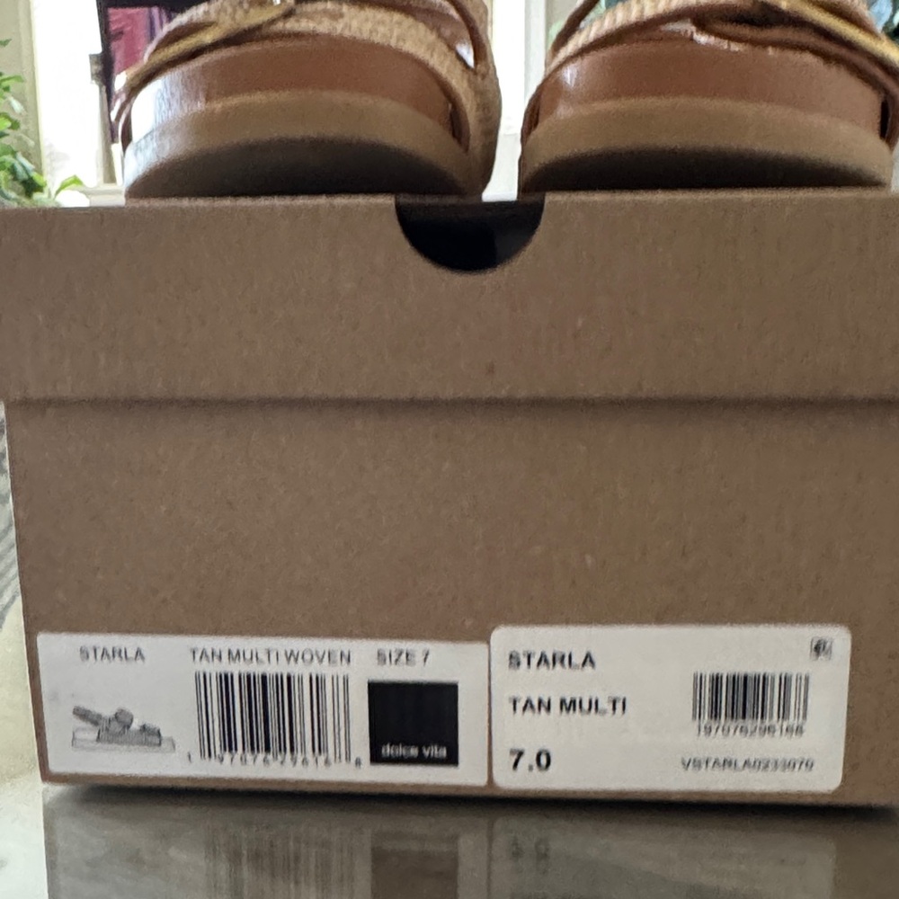 Dolce Vita Natural Tan Woven Buckle Platform Sandals - Picture 2 of 13